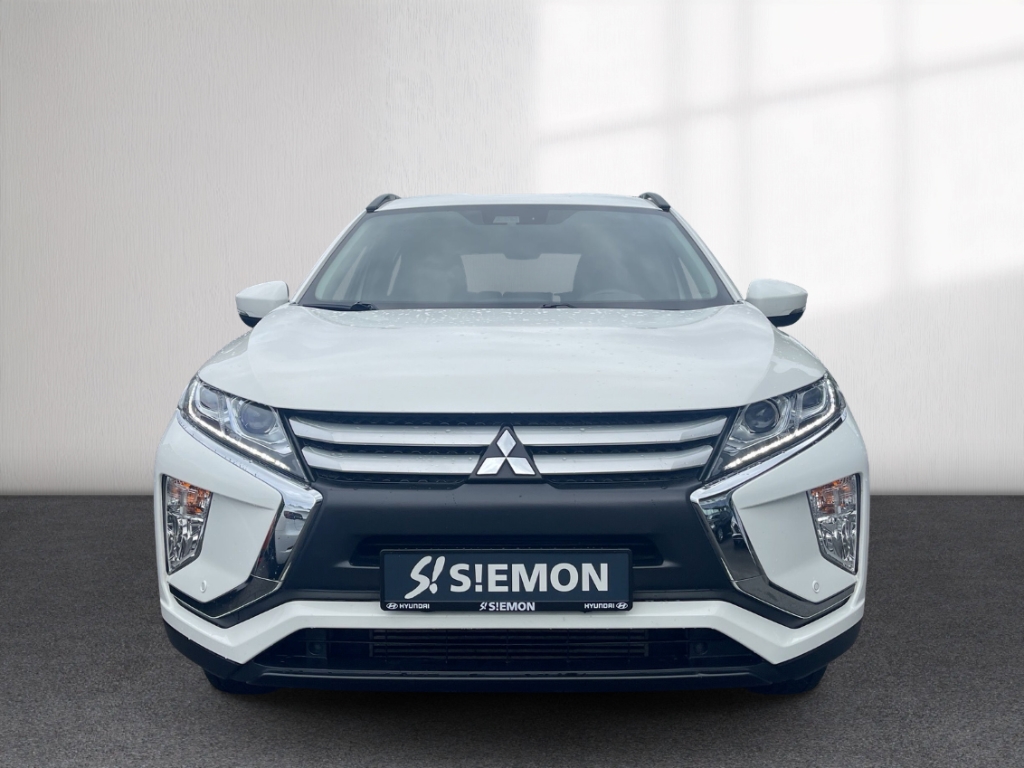 Fahrzeugabbildung Mitsubishi Eclipse Cross 2WD 1.5 T-Mivec Basis AHK PDC Tempomat