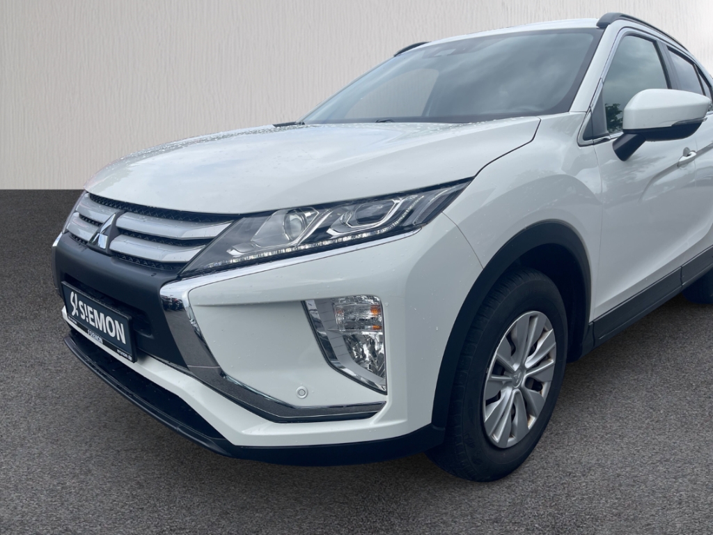 Fahrzeugabbildung Mitsubishi Eclipse Cross 2WD 1.5 T-Mivec Basis AHK PDC Tempomat