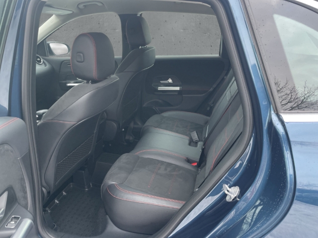 Fahrzeugabbildung Mercedes-Benz B 220 AMG-Line 4Matic Wide Temp Nav Shz 360 Leder