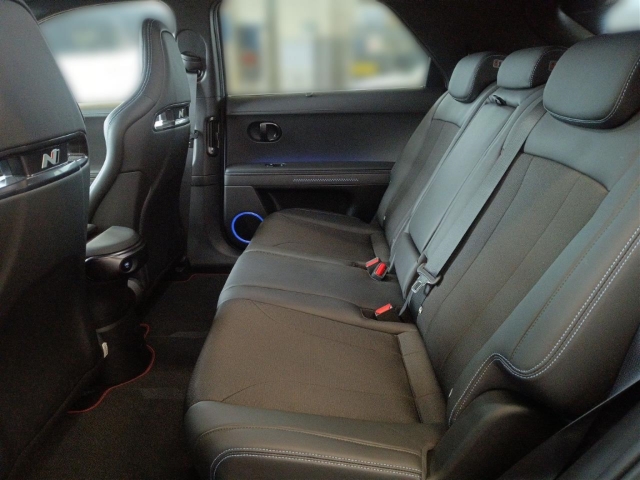 Fahrzeugabbildung Hyundai IONIQ 5 4WD 84kWh N-Performance HUD Navi Digitales Cockpit Sportpaket Soundsystem