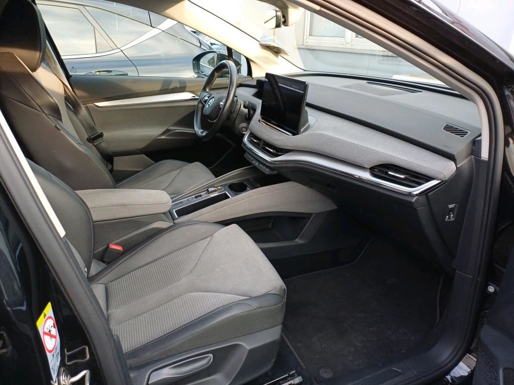 Fahrzeugabbildung SKODA Enyaq iV 80 Loft AHK Nav ACC SHZ LHZ Kamera elHe