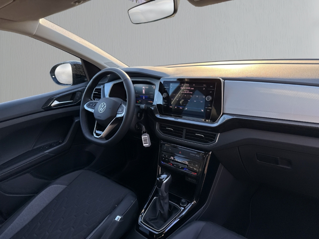 Fahrzeugabbildung Volkswagen T-Cross 1.0 TSI DSG ENERGY LED AHK GJR NAVI KAMERA