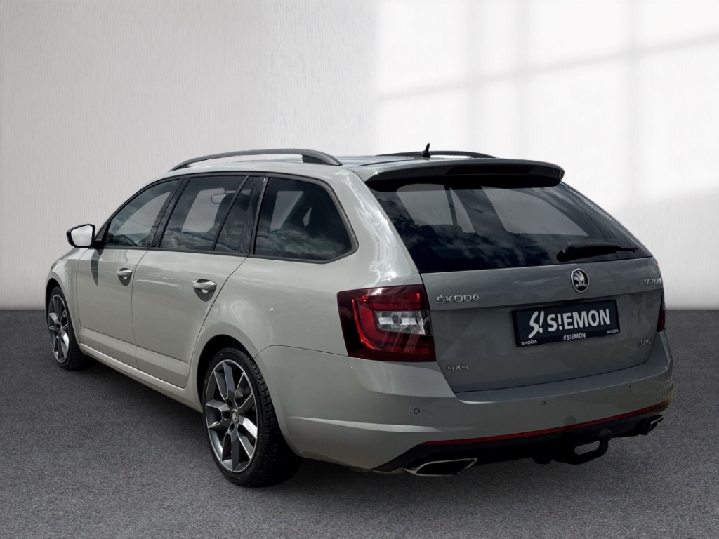 Fahrzeugabbildung SKODA Octavia 2.0 TDI RS 4x4 RKam AHK SHZ elHeck DCC Sportpaket AD Digitales Cockpit