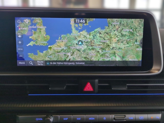 Fahrzeugabbildung Hyundai IONIQ 6 77,4kWh 4WD UNIQ 20LM HUD Navi Digitales Cockpit Memory Sitze Soundsystem