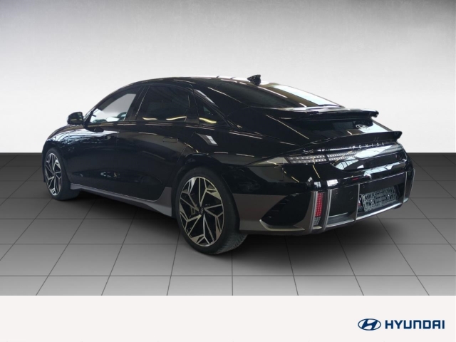 Fahrzeugabbildung Hyundai IONIQ 6 77,4kWh 4WD UNIQ 20LM HUD Navi Digitales Cockpit Memory Sitze Soundsystem