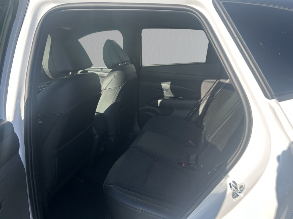 Fahrzeugabbildung Hyundai TUCSON FL MY27 1.6 PHEV AT 2WD N-Line Navi Digitales Cockpit LED ACC