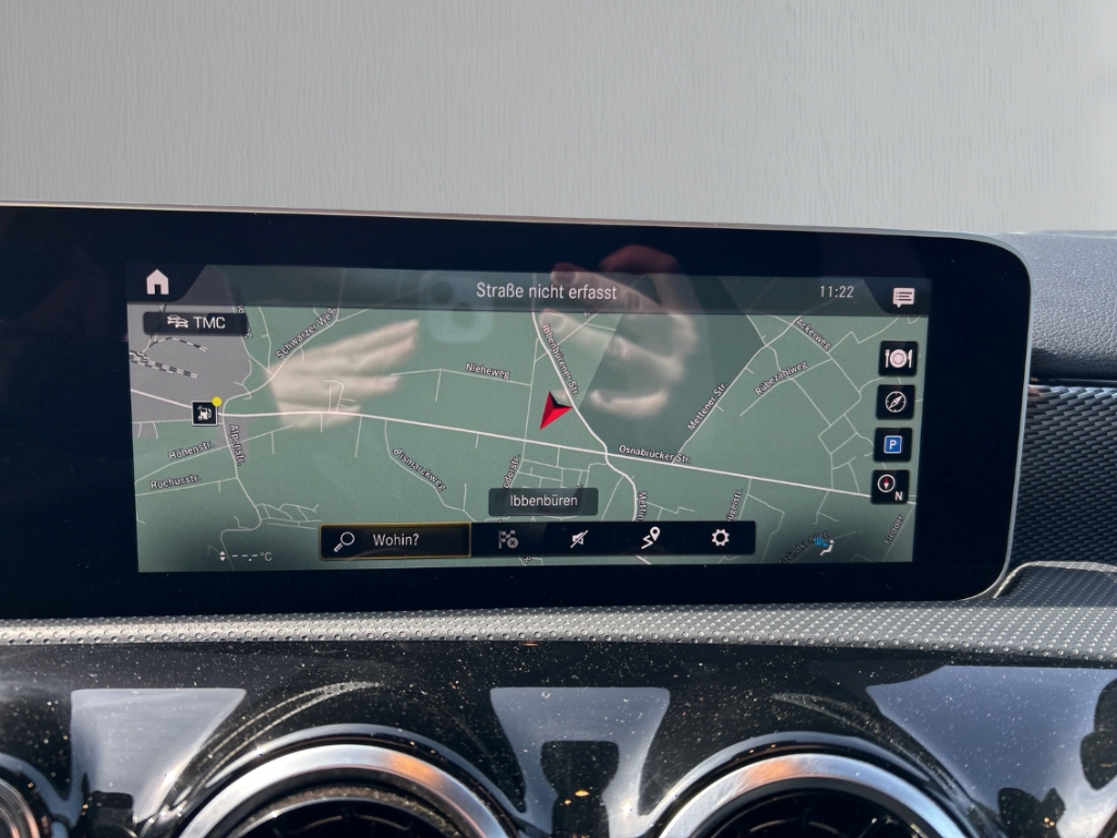 Fahrzeugabbildung Mercedes-Benz A 250 4Matic DCT Progressive Multibeam Night-Pak