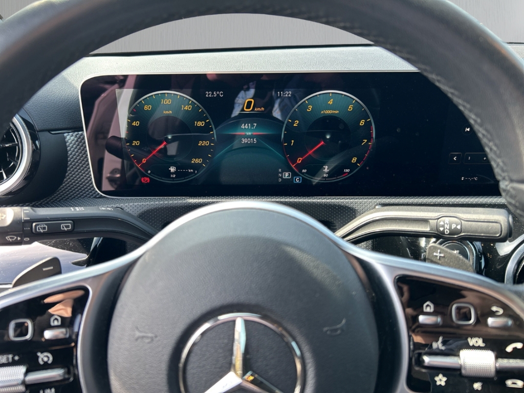 Fahrzeugabbildung Mercedes-Benz A 250 4Matic DCT Progressive Multibeam Night-Pak