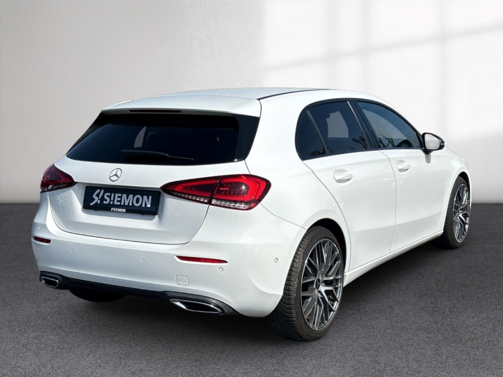 Fahrzeugabbildung Mercedes-Benz A 250 4Matic DCT Progressive Multibeam Night-Pak