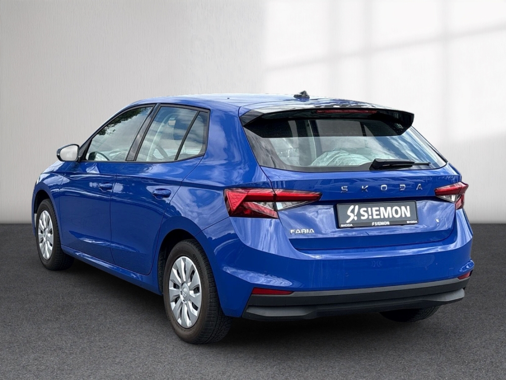 Fahrzeugabbildung SKODA Fabia Selection 1.0 PDC Temp LED Color BT Klima USB