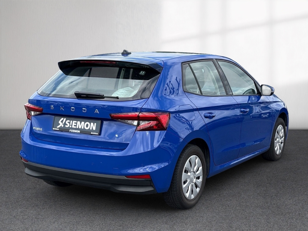 Fahrzeugabbildung SKODA Fabia Selection 1.0 PDC Temp LED Color BT Klima USB