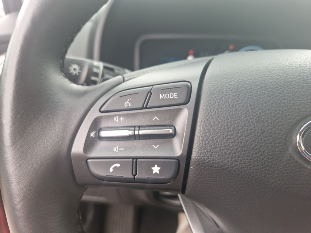 Fahrzeugabbildung Hyundai KONA Elektro Prime 64kWh LED ACC HuD e.Sitze RKam CarPlay SHZ LHZ
