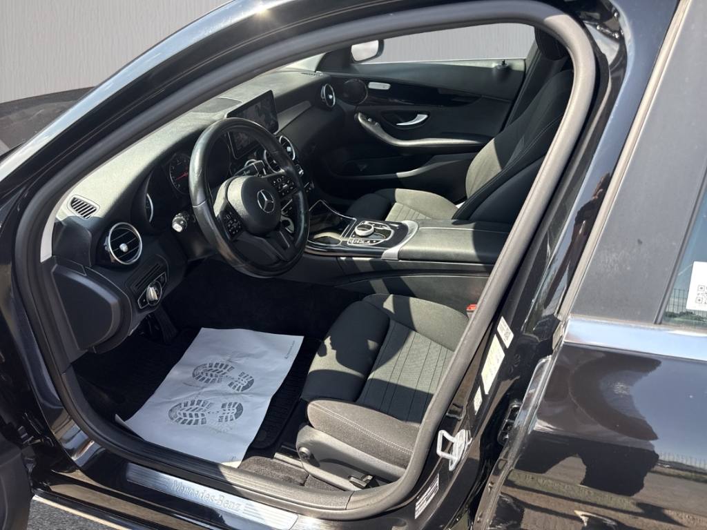 Fahrzeugabbildung Mercedes-Benz C 220 d T Business Navi AHK LED RKam GRA BT Allwetter