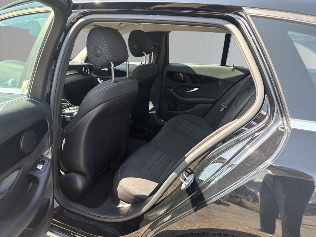 Fahrzeugabbildung Mercedes-Benz C 220 d T Business Navi AHK LED RKam GRA BT Allwetter