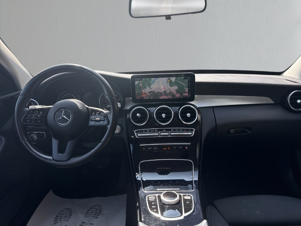 Fahrzeugabbildung Mercedes-Benz C 220 d T Business Navi AHK LED RKam GRA BT Allwetter