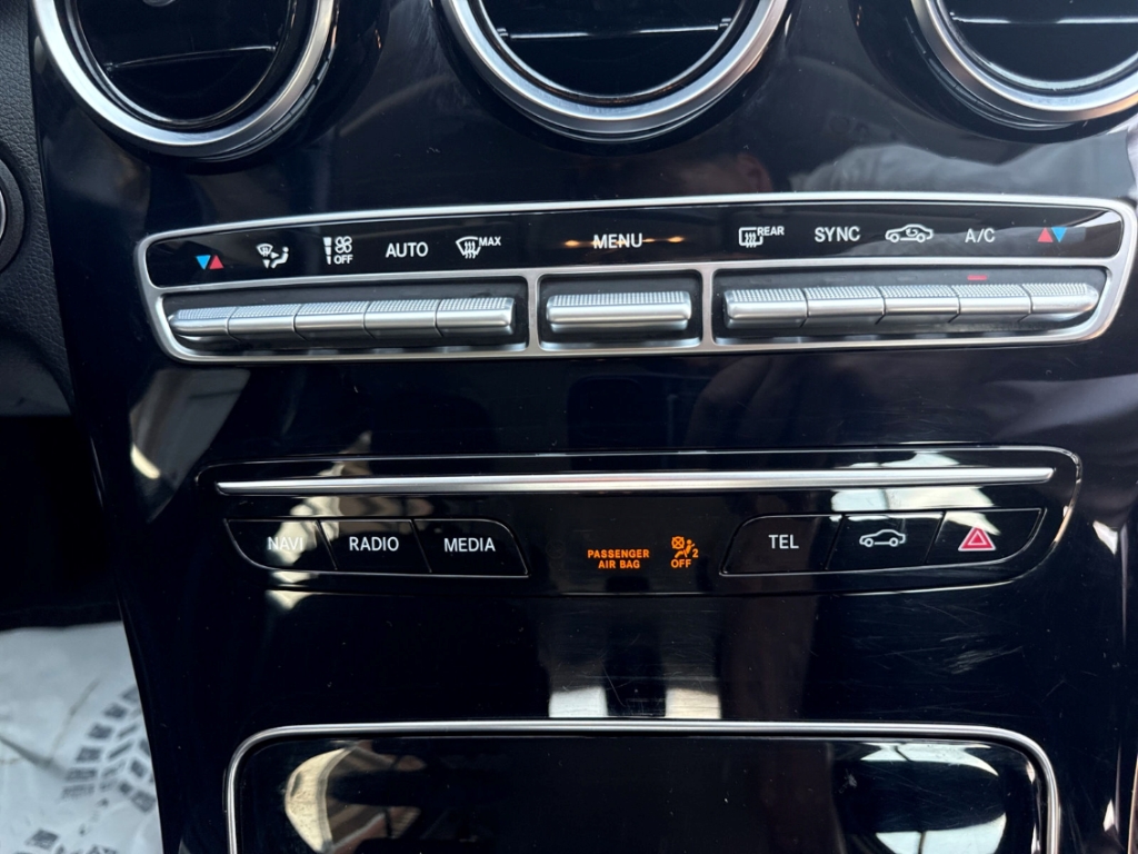 Fahrzeugabbildung Mercedes-Benz C 220 d T Business Navi AHK LED RKam GRA BT Allwetter