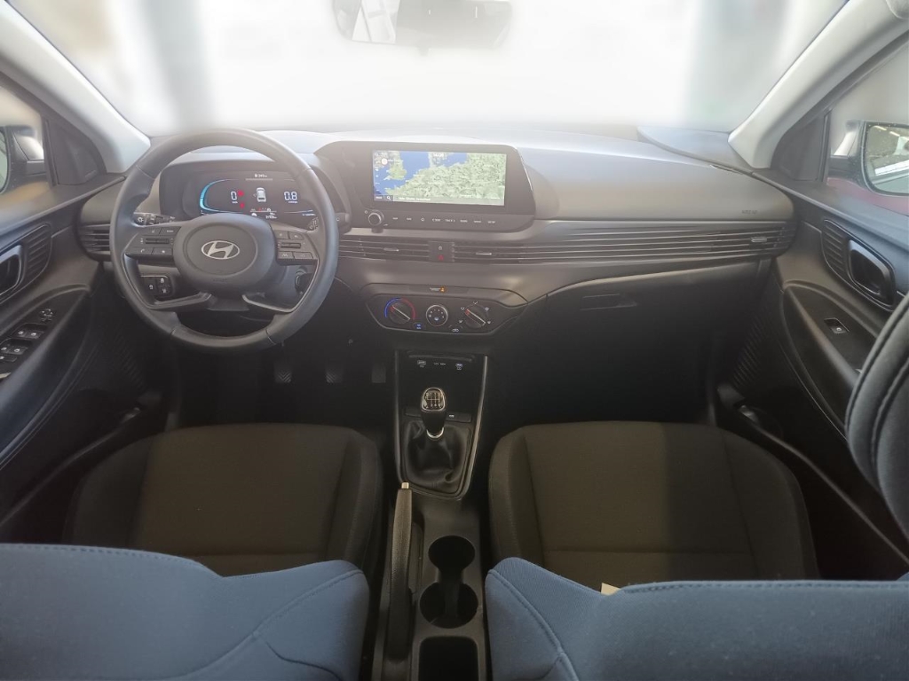 Fahrzeugabbildung Hyundai BAYON FL 1.0 T-GDI MT MY25 Select Navi Apple CarPlay Android Auto Fahrerprofil Musikstreaming