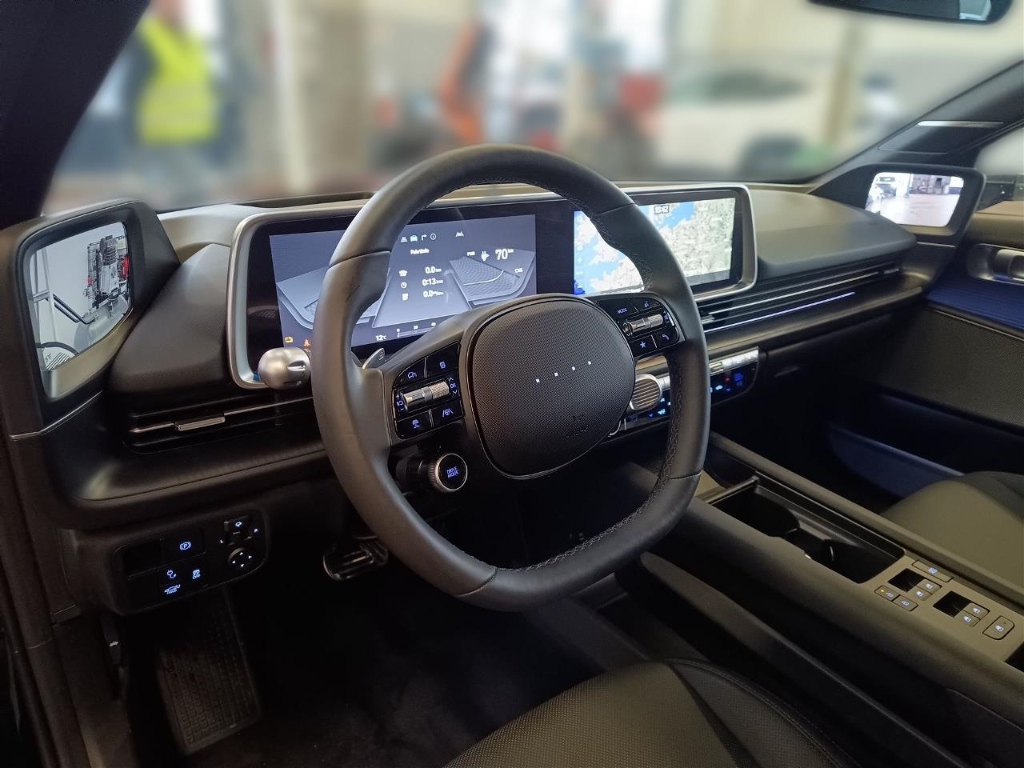 Fahrzeugabbildung Hyundai IONIQ 6 77,4kWh 2WD UNIQ Digi-Spiegel 20LM Schiebedach HUD Navi Digitales Cockpit