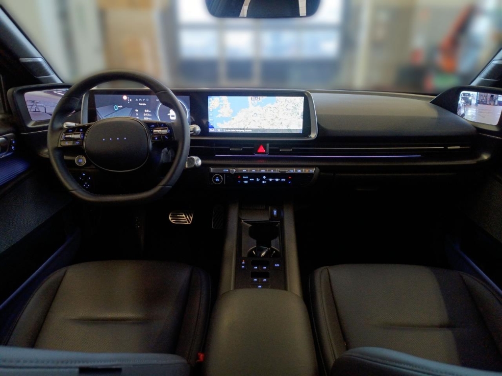 Fahrzeugabbildung Hyundai IONIQ 6 77,4kWh 2WD UNIQ Digi-Spiegel 20LM Schiebedach HUD Navi Digitales Cockpit