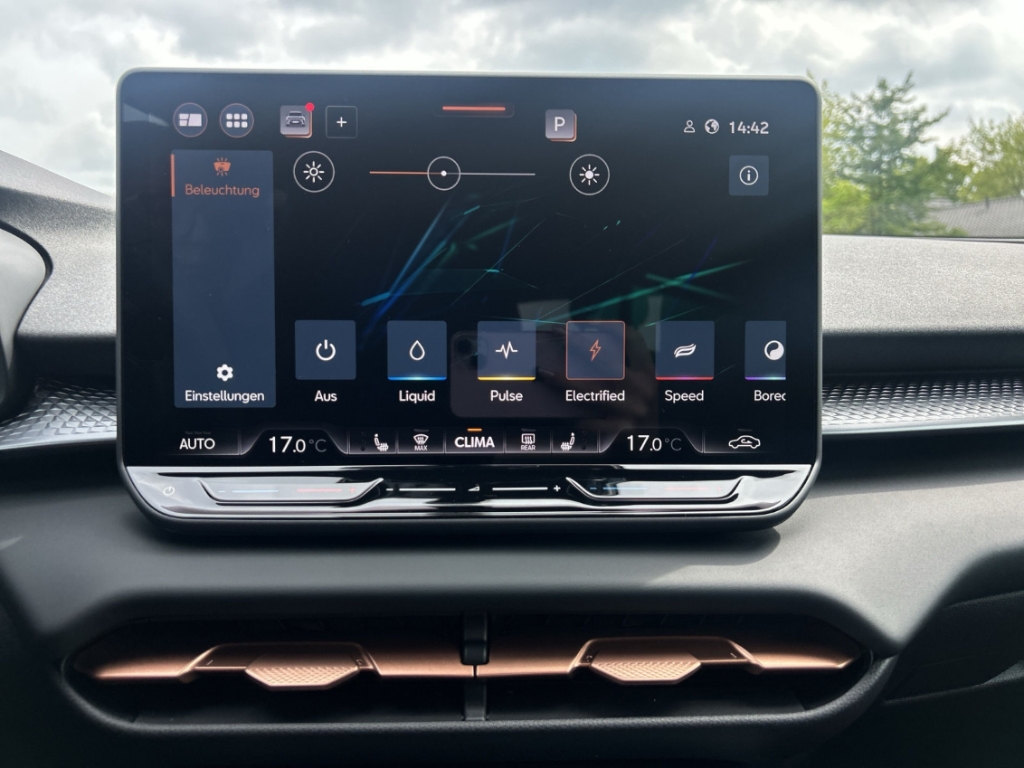Fahrzeugabbildung CUPRA Terramar eTSI 1.5 TSI DSG AHK Winter eHK ACC SHZ