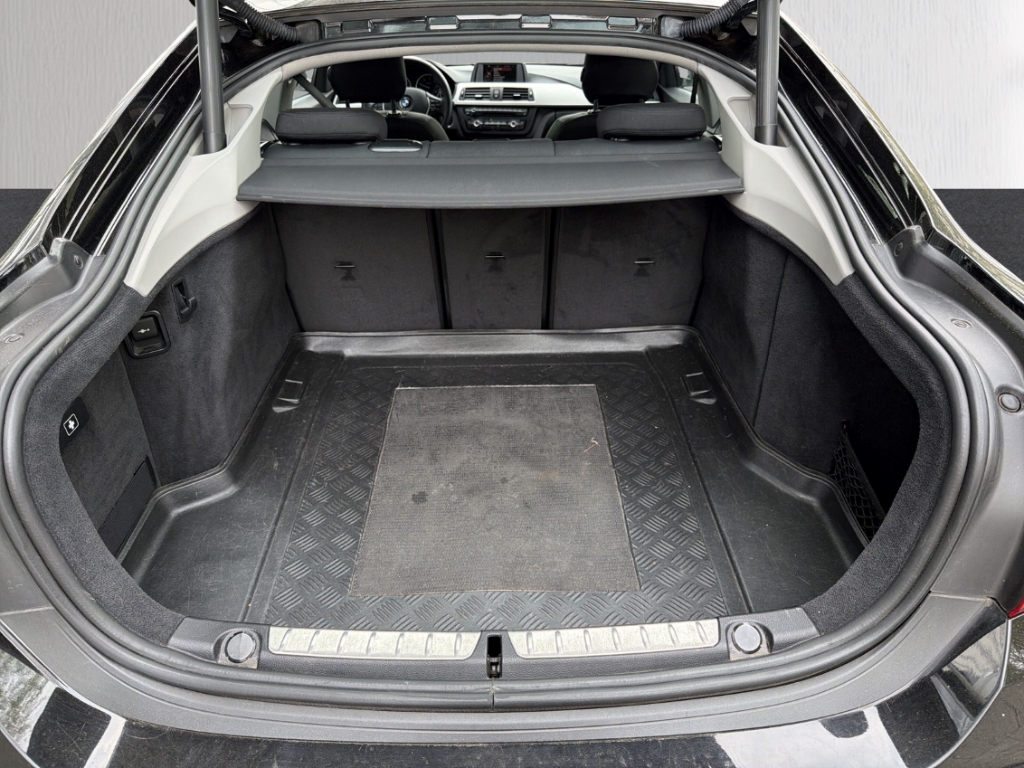 Fahrzeugabbildung BMW 420 Gran Coupe Advantage AHK PDC SHZ