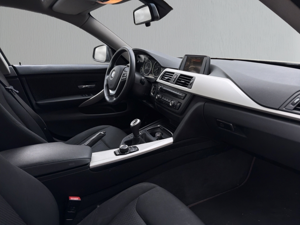 Fahrzeugabbildung BMW 420 Gran Coupe Advantage AHK PDC SHZ