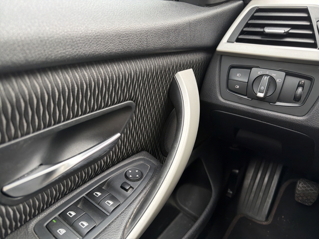 Fahrzeugabbildung BMW 420 Gran Coupe Advantage AHK PDC SHZ