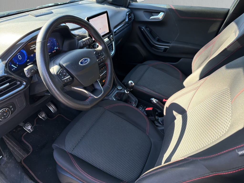 Fahrzeugabbildung Ford Puma 1.0 EcoBoost ST-Line PDC Navi GJR LED