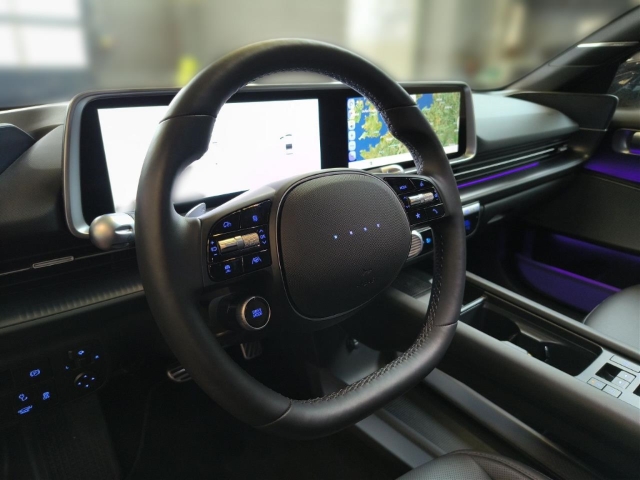 Fahrzeugabbildung Hyundai IONIQ 6 77,4kWh 4WD UNIQ 20LM HUD Navi Digitales Cockpit Memory Sitze Soundsystem