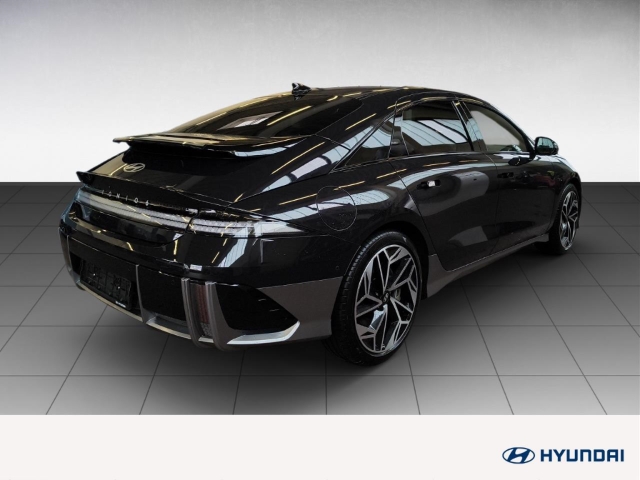 Fahrzeugabbildung Hyundai IONIQ 6 77,4kWh 4WD UNIQ 20LM HUD Navi Digitales Cockpit Memory Sitze Soundsystem