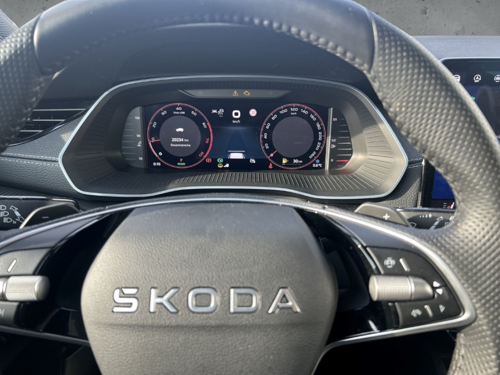 Fahrzeugabbildung SKODA Octavia Combi 1.5 eTSI DSG Sportline MatrLED Nav