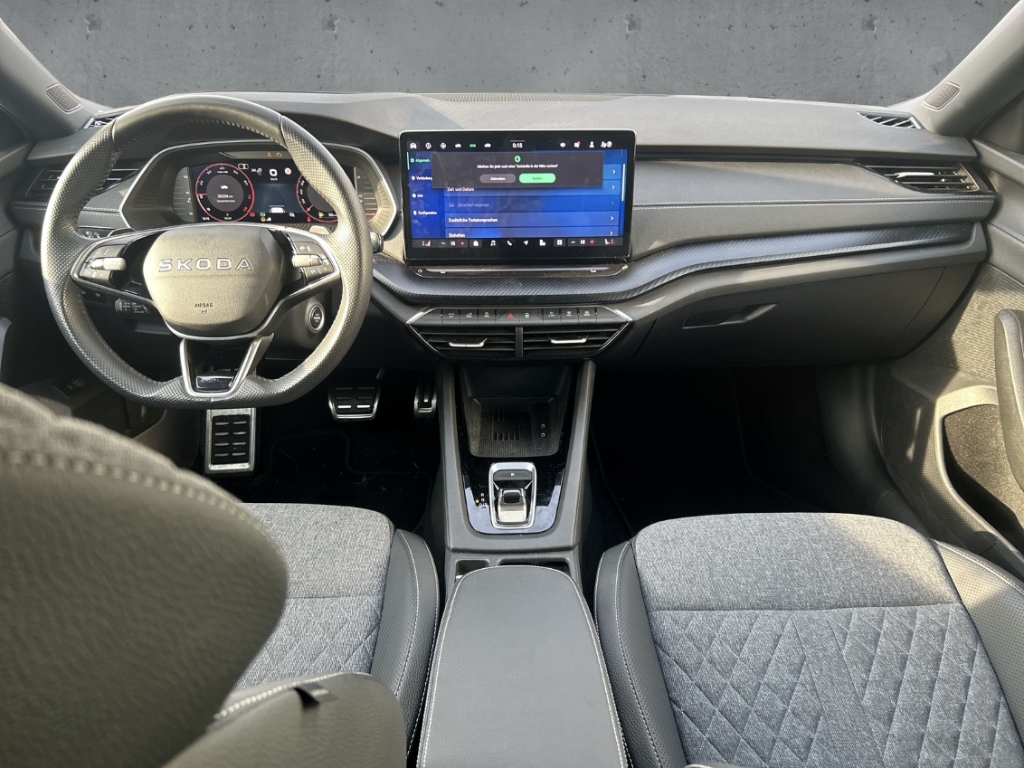 Fahrzeugabbildung SKODA Octavia Combi 1.5 eTSI DSG Sportline MatrLED Nav