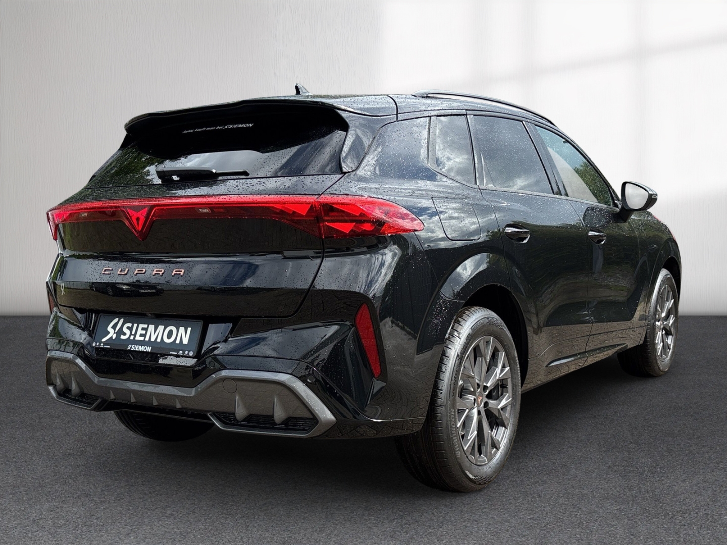Fahrzeugabbildung CUPRA Terramar eTSI 1.5 TSI DSG AHK eHK SHZ e-Sitze