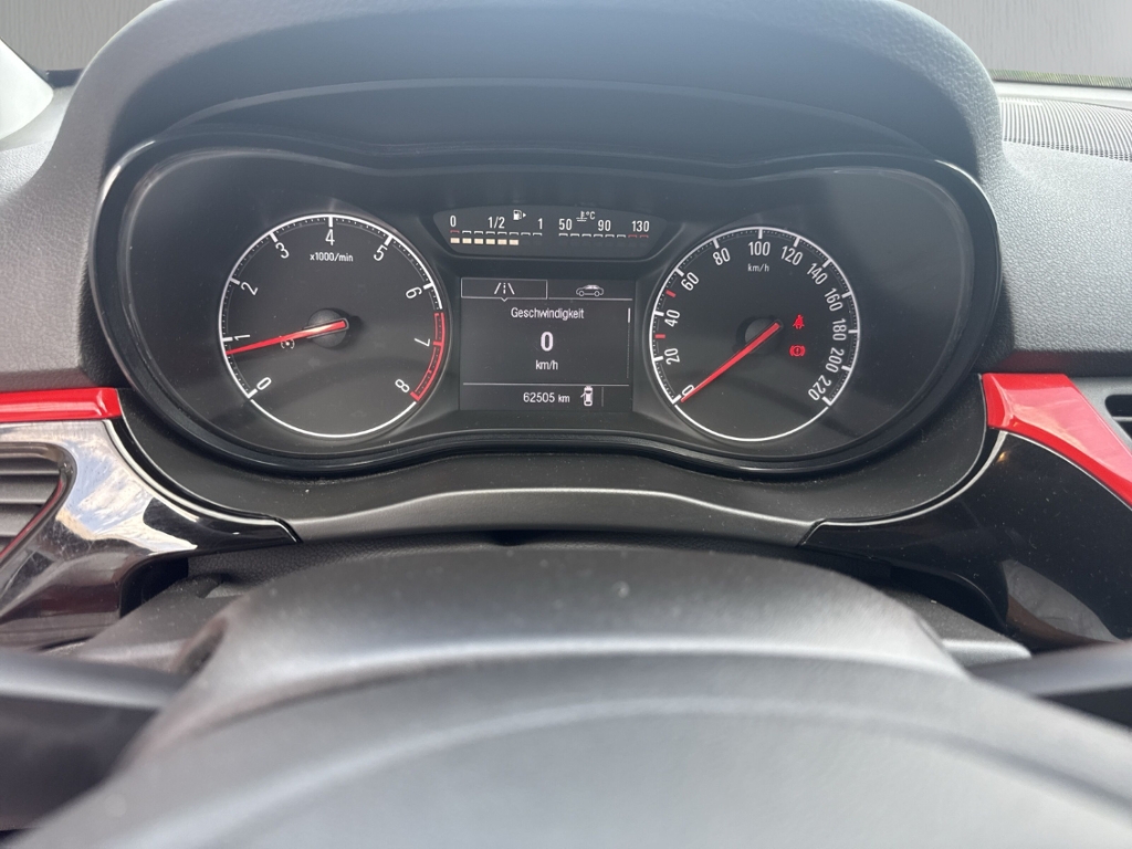 Fahrzeugabbildung Opel Corsa E 1.4 Color Edition CarPlay PDC SHZ BT Allwetter