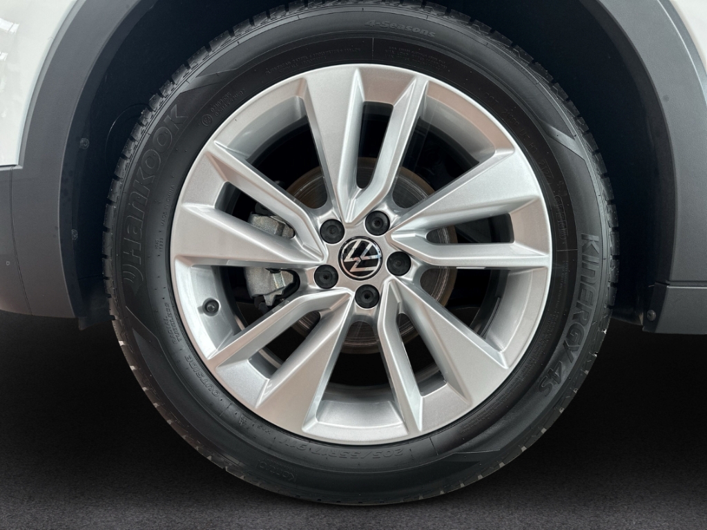 Fahrzeugabbildung Volkswagen T-Cross Life 1.0 TSI Goal NAV SHZ LED PDC ACC VC