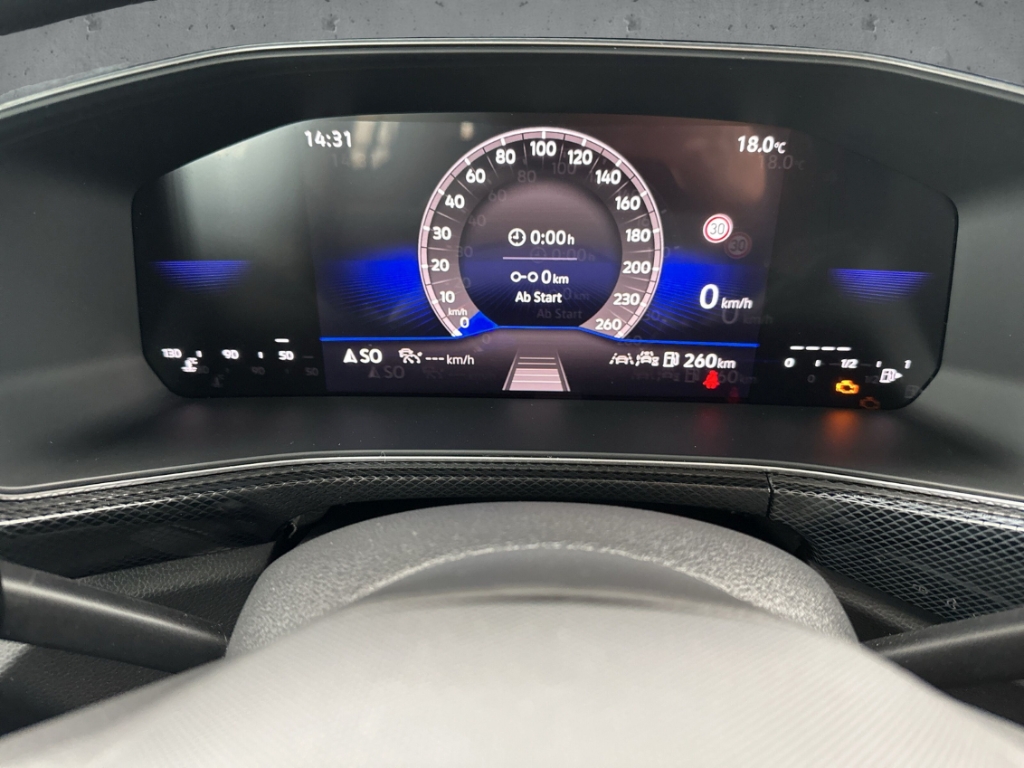 Fahrzeugabbildung Volkswagen T-Cross Life 1.0 TSI Goal NAV SHZ LED PDC ACC VC