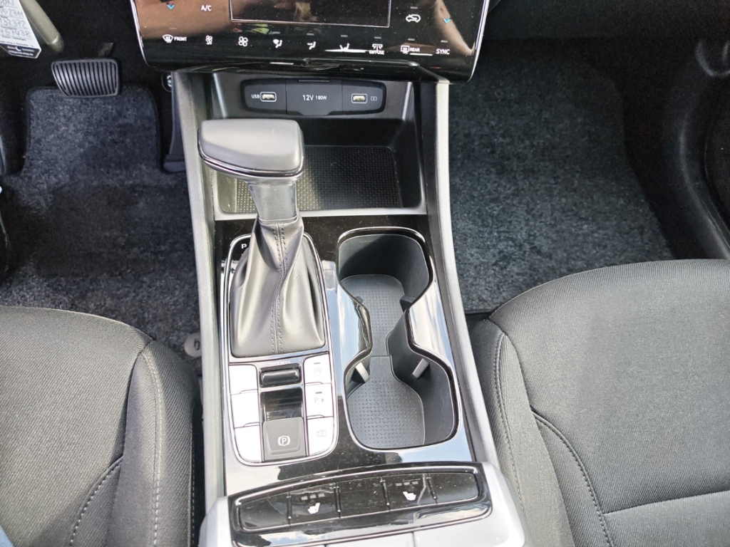 Fahrzeugabbildung Hyundai TUCSON 1.6 T-GDI MHEV Select Navi LED GRA SHZ RFK VirtCo Klimaautom