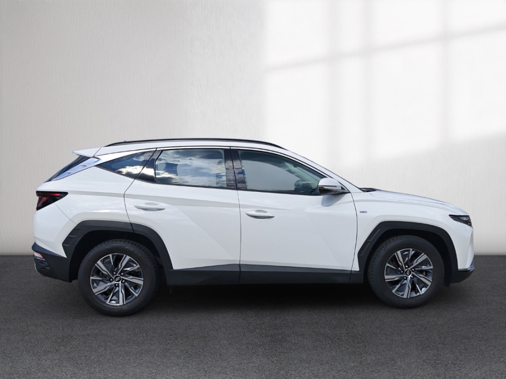 Fahrzeugabbildung Hyundai TUCSON 1.6 T-GDI MHEV Select Navi LED GRA SHZ RFK VirtCo Klimaautom