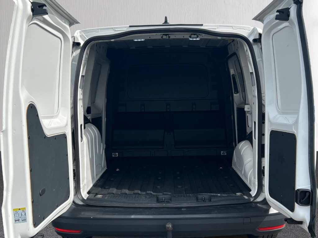 Fahrzeugabbildung Volkswagen Caddy Cargo 2.0 Servo Temp Klima LED Color Keyless