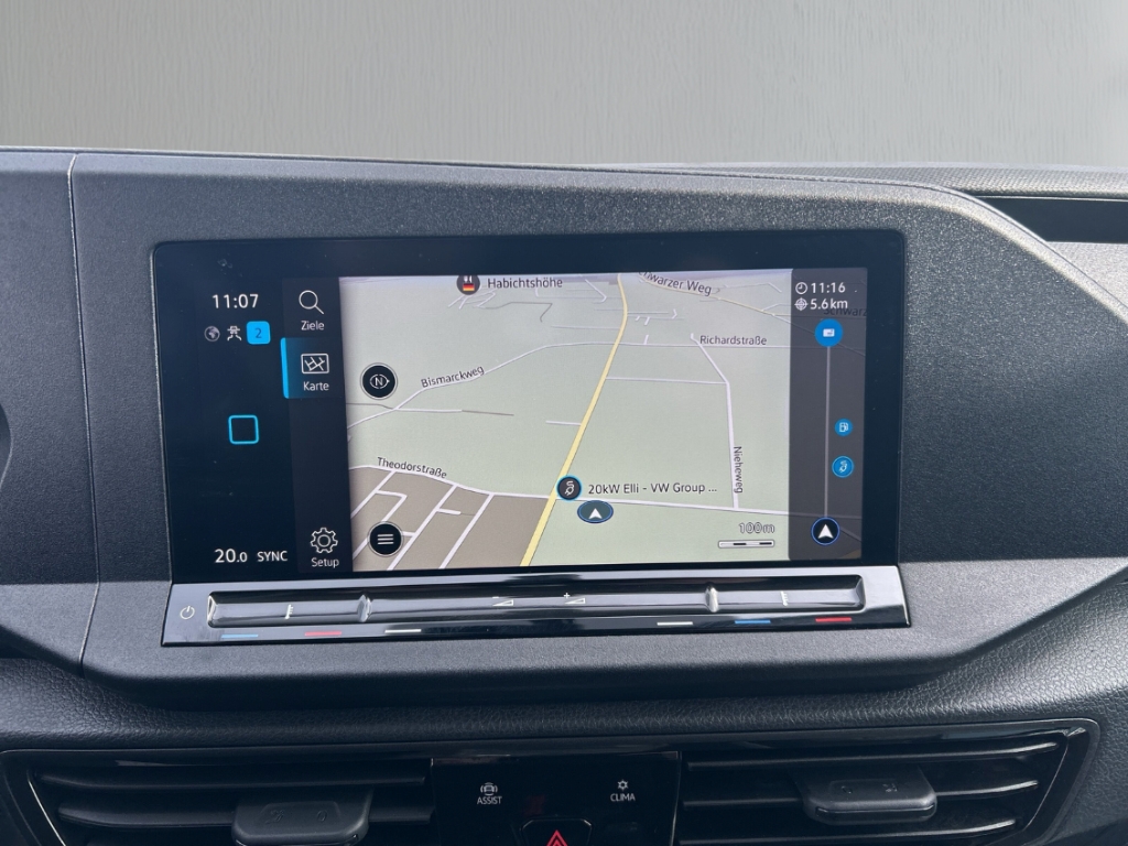 Fahrzeugabbildung Volkswagen Caddy Cargo 2.0 Servo Temp Klima LED Color Keyless