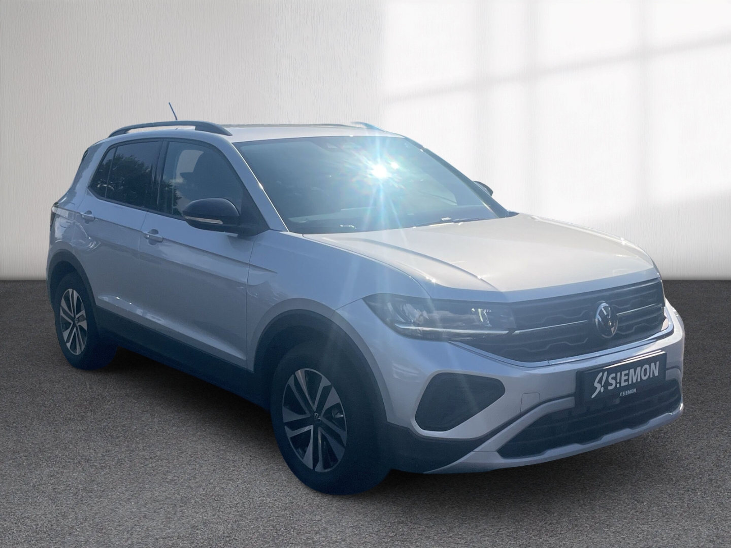 Fahrzeugabbildung Volkswagen T-Cross 1.0 TSI DSG ENERGY LED AHK GJR NAVI KAMERA