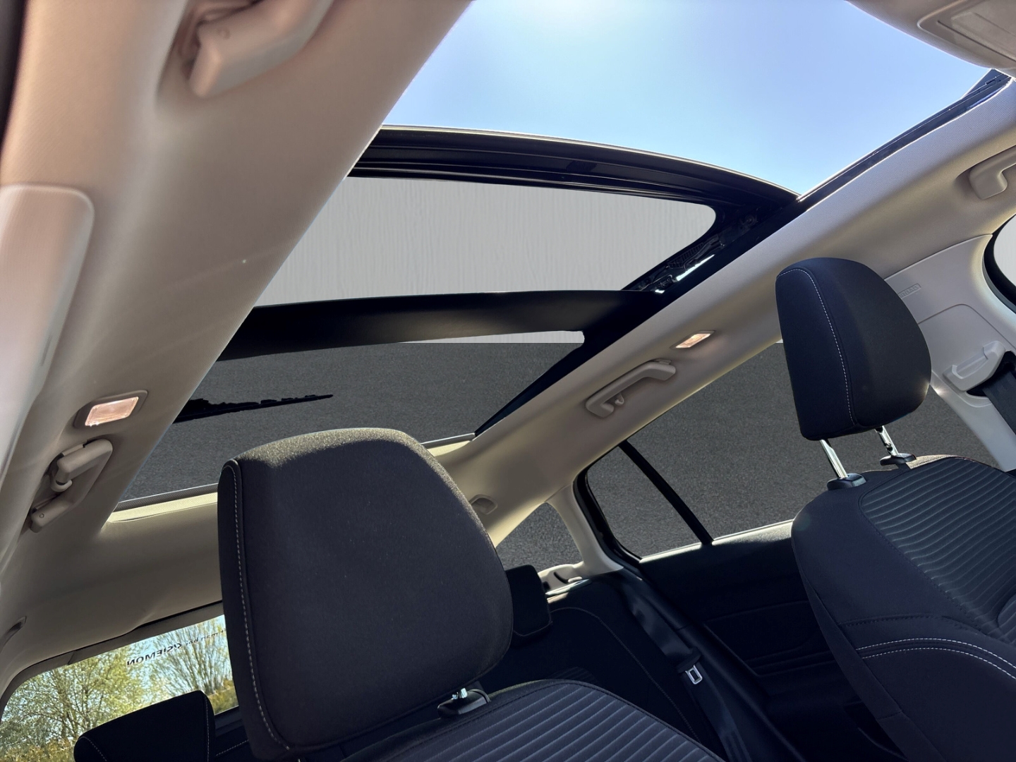 Fahrzeugabbildung Ford Focus Turn. Active X 1.5 EcoBl Auto. Pano B&O He