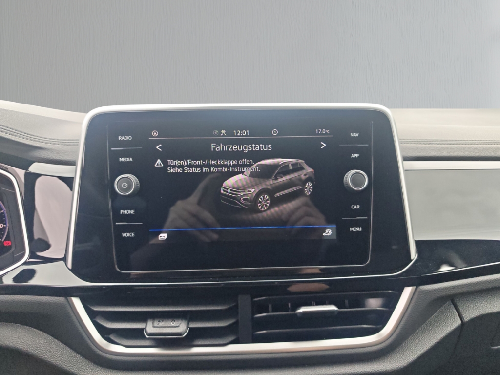 Fahrzeugabbildung Volkswagen T-Roc 1.5 TSI DSG R-Line IQ.Drive LED+ ACC SHZ