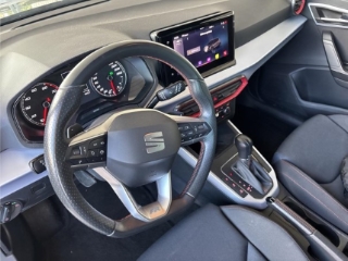 Fahrzeugabbildung SEAT Arona 1.5 TSI FR AHK ACC LED SHZ PDC Navi