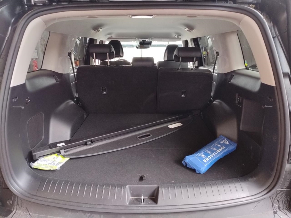 Fahrzeugabbildung Hyundai SANTA FE HEV MY25 1.6 AT 4WD Signature Komf Tech 5-Sitz Navi Leder Digitales Cockpit