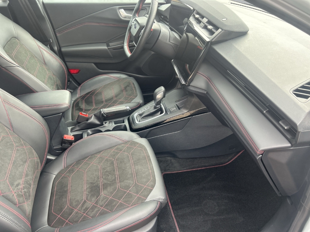 Fahrzeugabbildung Ford Puma 1.0 EB Hybr ST-LineX Matrix elHK Winter GJR