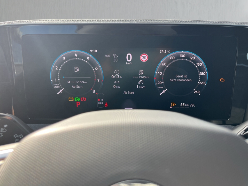 Fahrzeugabbildung Volkswagen Tiguan 1.5 eTSI DSG R-Line AHK SHZ el.Heckklappe ACC VirtCo