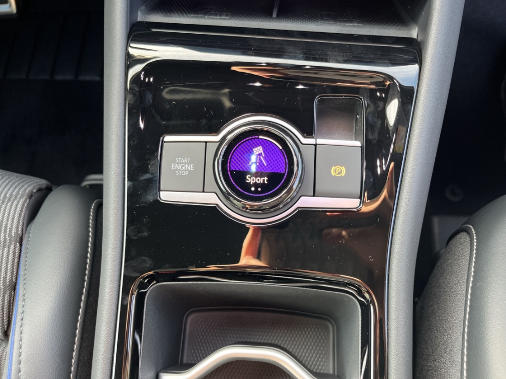 Fahrzeugabbildung Volkswagen Tiguan 1.5 eTSI DSG R-Line AHK SHZ el.Heckklappe ACC VirtCo