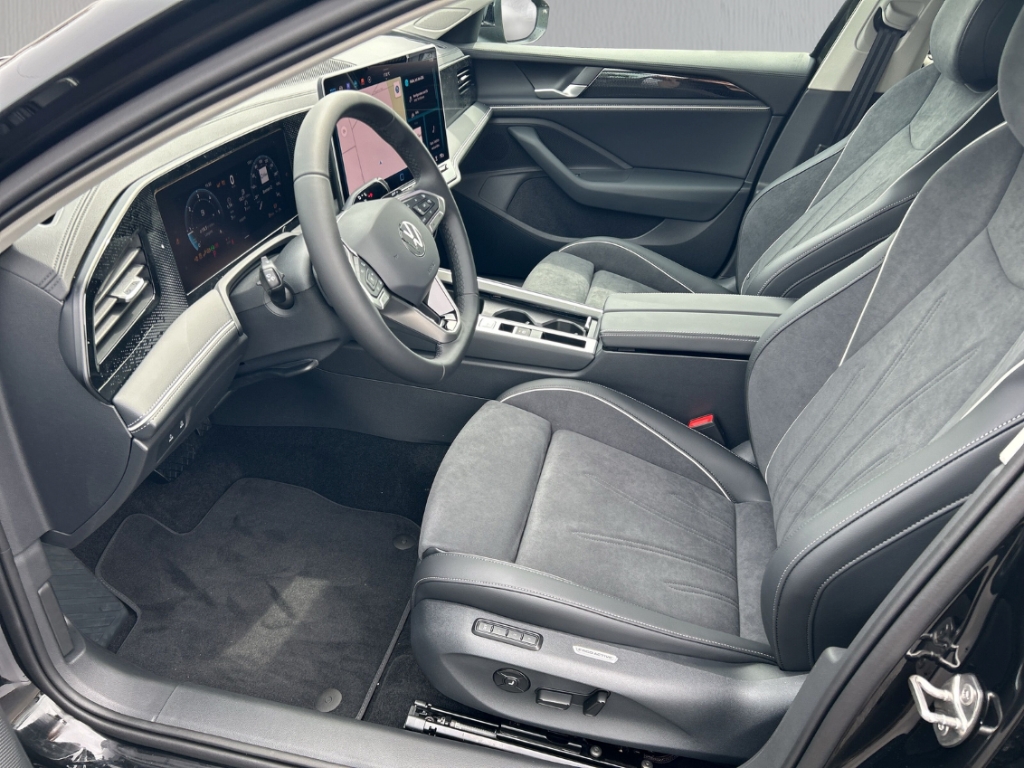 Fahrzeugabbildung Volkswagen Passat Variant 2.0 TDI DSG Business AHK NAVI