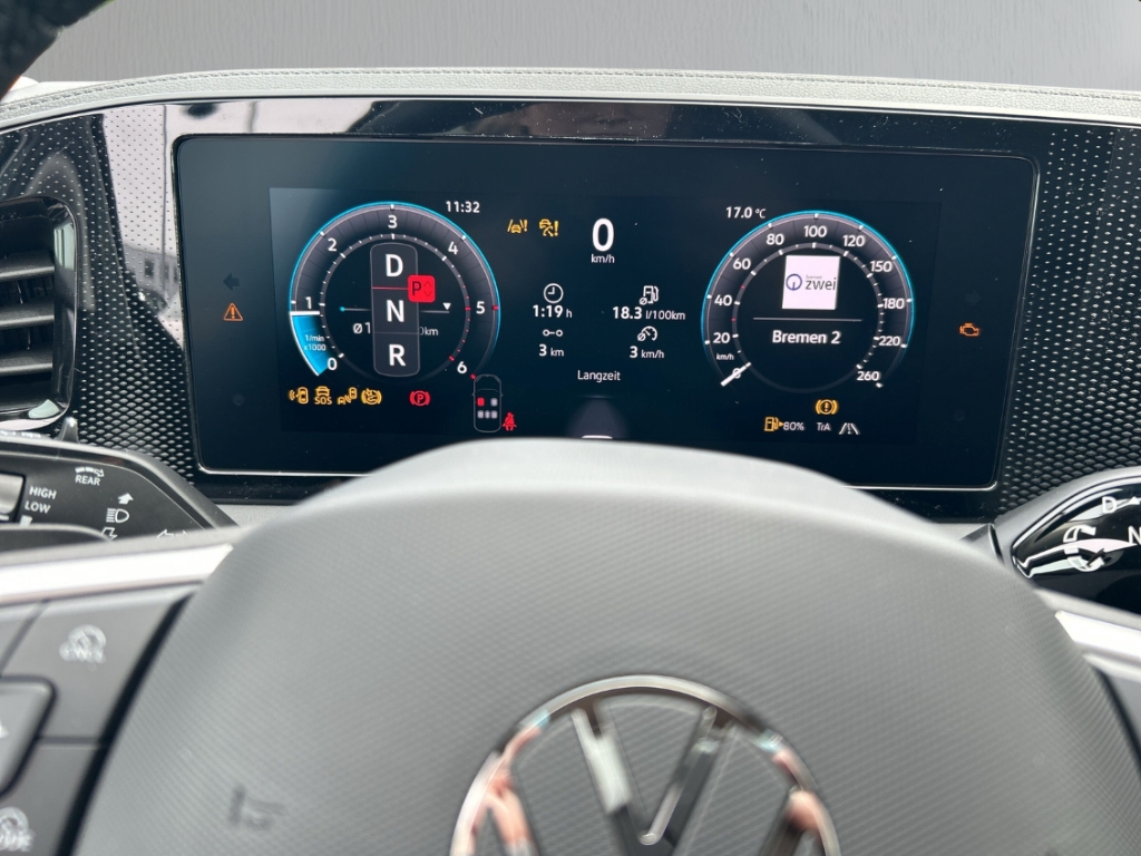 Fahrzeugabbildung Volkswagen Passat Variant 2.0 TDI DSG Business AHK NAVI